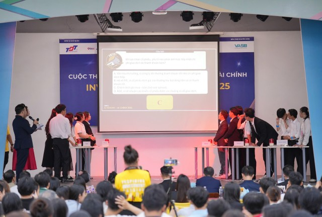 The teams competed enthusiastically