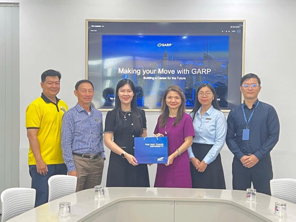 Meeting between the Faculty of Finance and Banking, Ton Duc Thang University, and the Global Association of Risk Professionals (GARP)