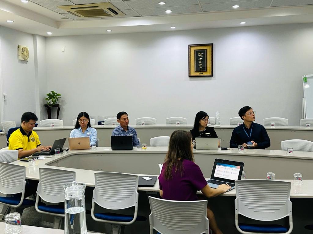 Meeting between the Faculty of Finance and Banking, Ton Duc Thang University, and the Global Association of Risk Professionals (GARP)
