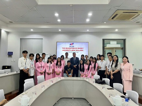 Đón tiếp và làm việc với Đại diện Trường Đại học Massey, New Zealand