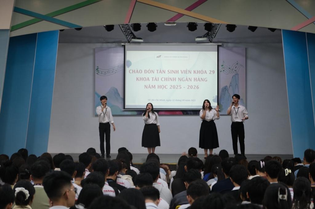 Chào đón tân sinh viên k29